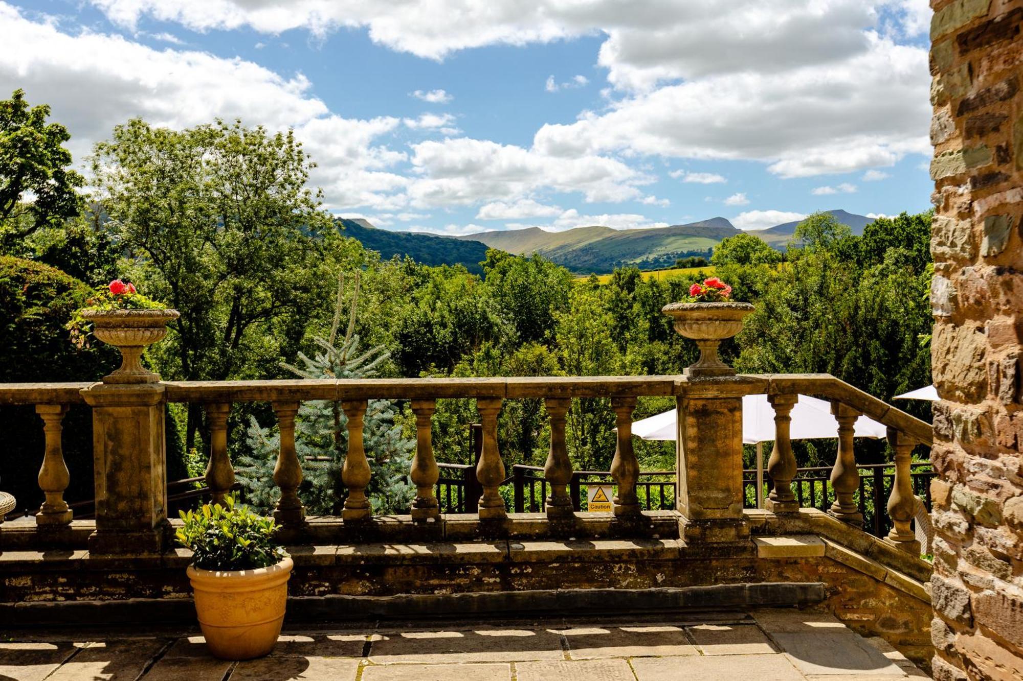 Peterstone Court Country House Restaurant & Spa Брекон Экстерьер фото