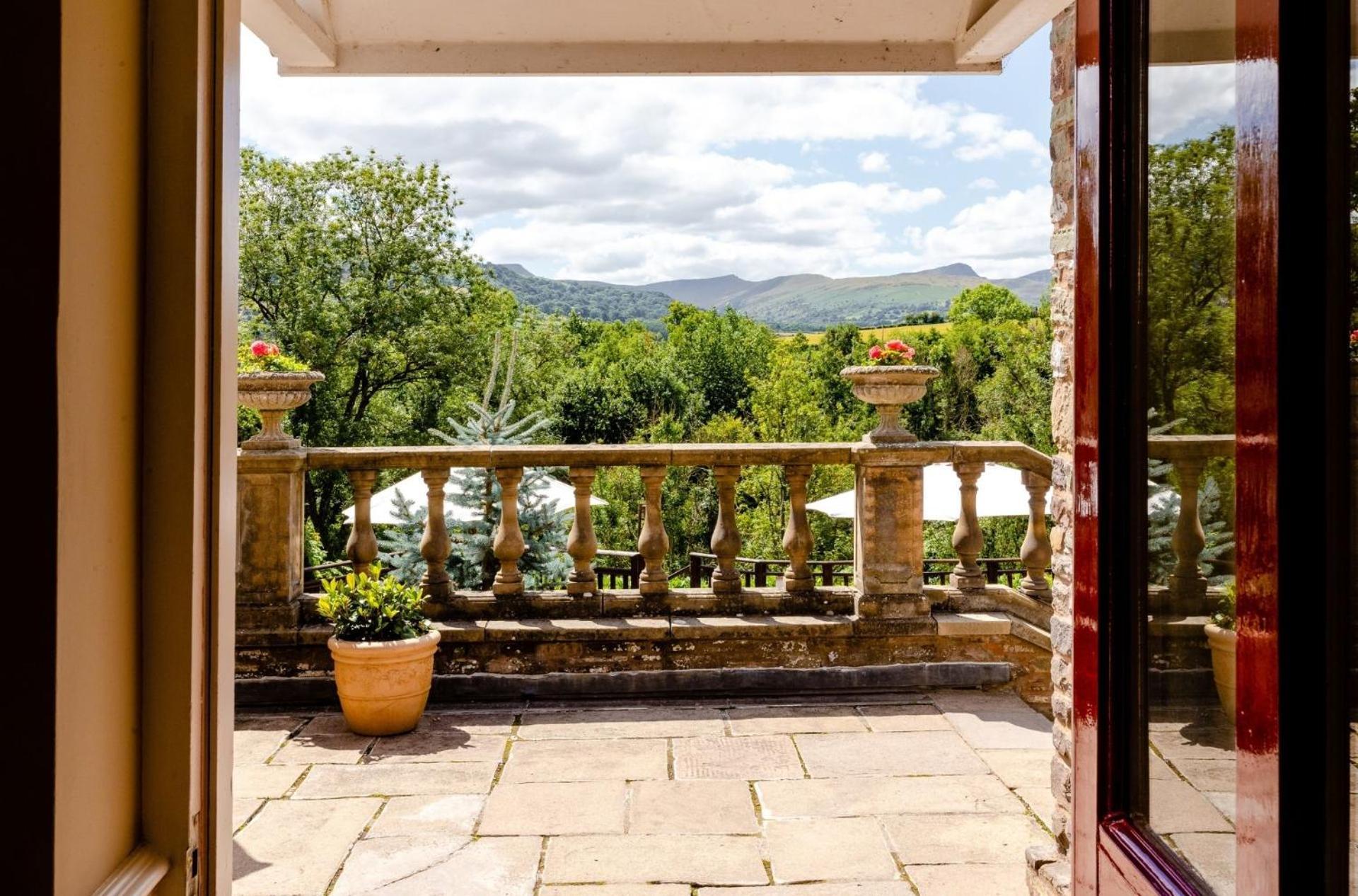 Peterstone Court Country House Restaurant & Spa Брекон Экстерьер фото
